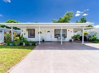 5728 SW 39th St, West Park, FL 33023