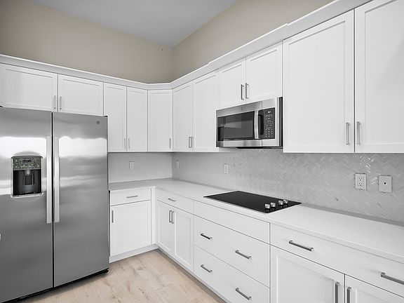Kitchen 12471 SW Sunrise Lake Terrace