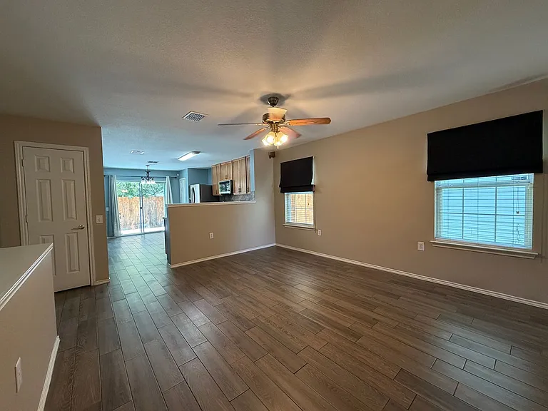 8612 Deja Ave — Photo 3