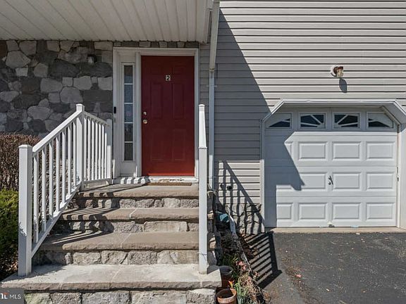 2nd image of 2 Dina Ln #2802
