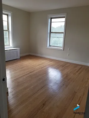 Rented by FirstService Realty (legacy) | media 5