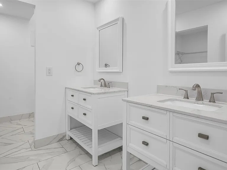 7755 Kenway Pl E — Photo 16