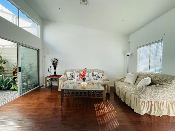 11377 Osborne Pl Unit 17, Sylmar, CA 91342