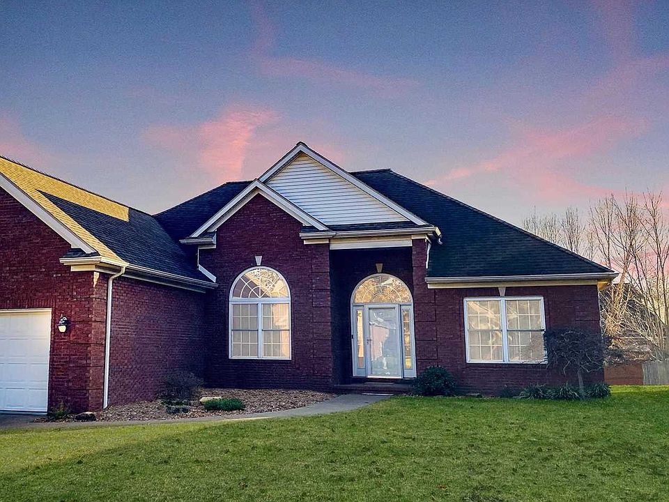 1st image of 2607 Beaumont Dr