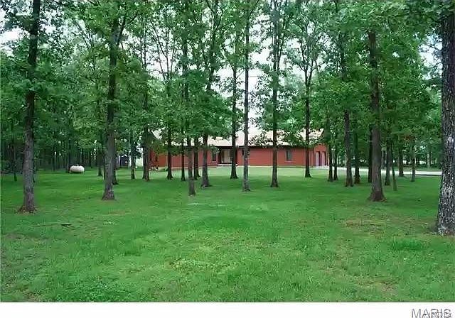 1st image of 18973 Dixon Rd