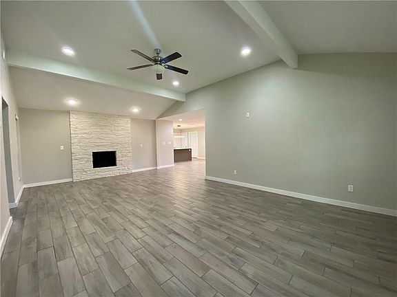 4th image of 6718 Canyon Creek Dr