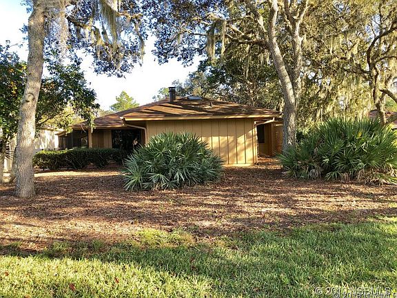 3rd image of 722 Saint Andrews Cir