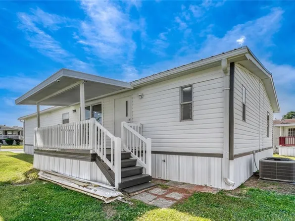 916 Bel Air Blvd, Hampton, GA 30228