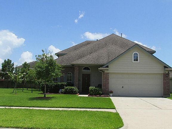  GREAT CURB APPEAL