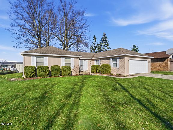 3rd image of 1629 Chandler Dr