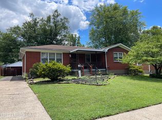 3014 Leman Dr, Louisville, KY 40220