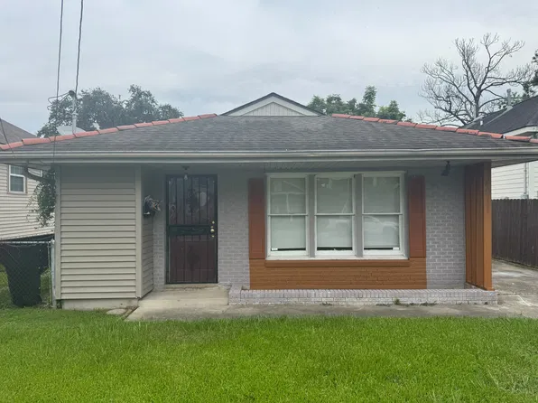 4011 Clematis St #4011, New Orleans, LA 70122