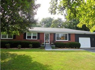 6522 Cross Brook Dr, Pewee Valley, KY 40056