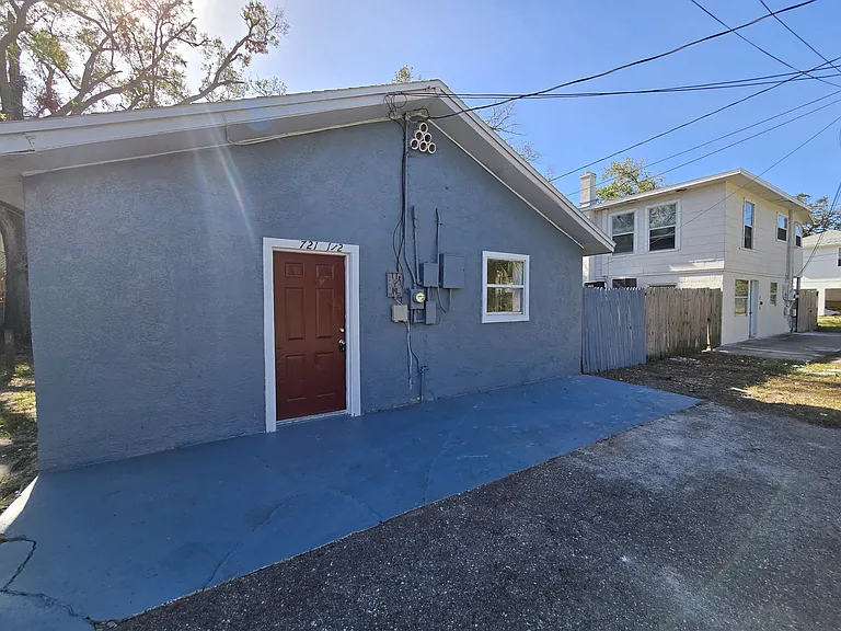 721 21st Ave S #REAR — Photo 14