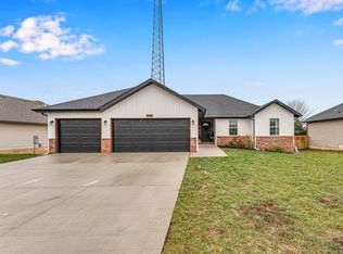 222 Hickory Hills St, Rogersville, MO 65742