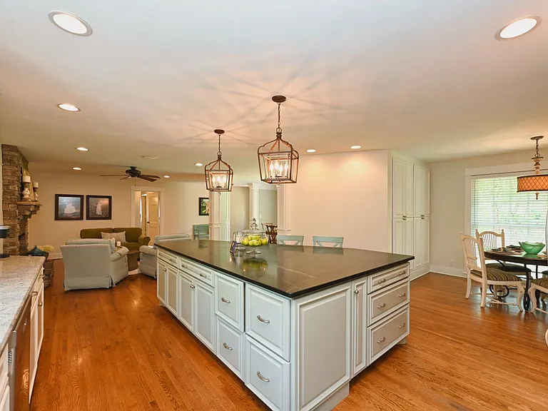 5102 Jackson Ln — Photo 20