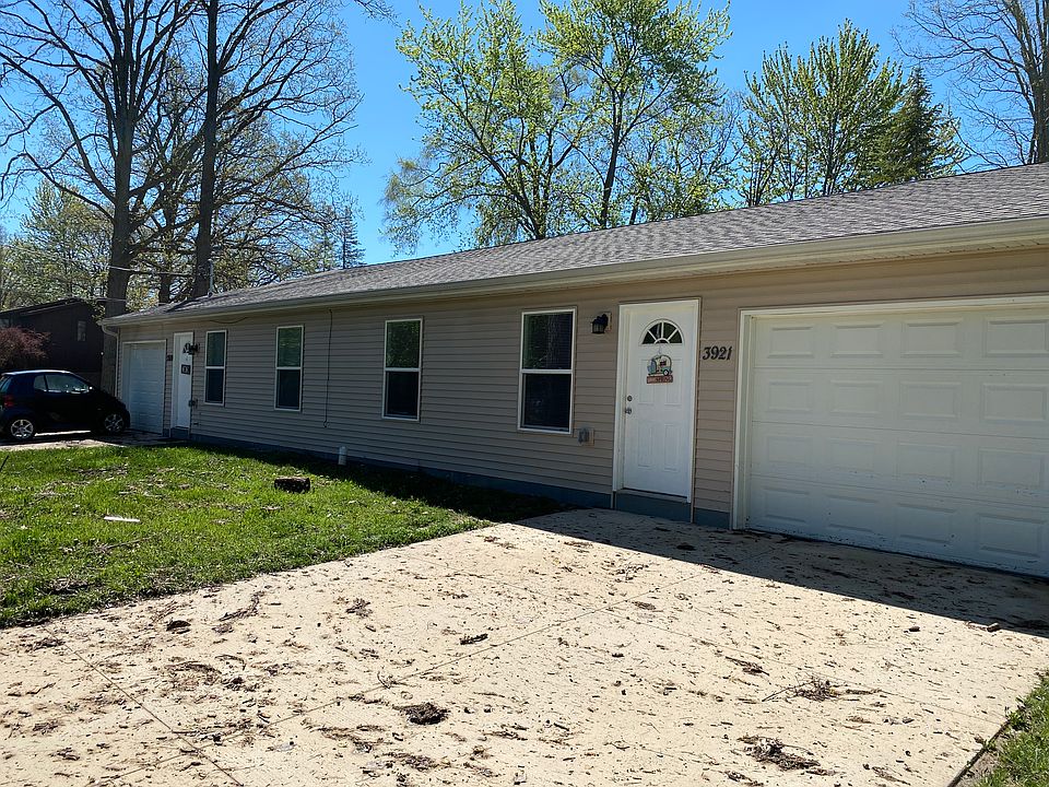 2nd image of 3921 Pfeiffer Ct