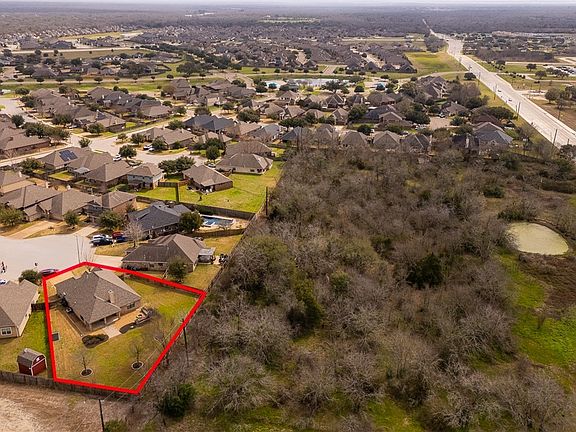 3rd image of 4214 Carnes Ct S
