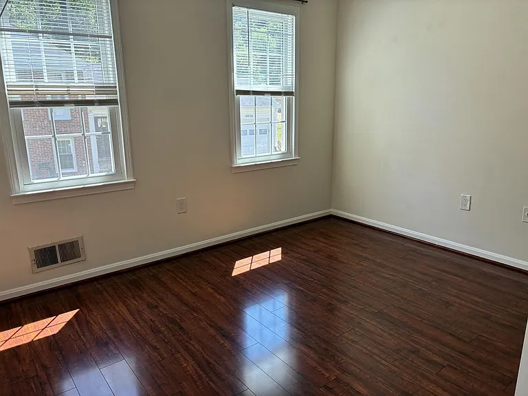 4834 King Solomon Dr — Photo 18