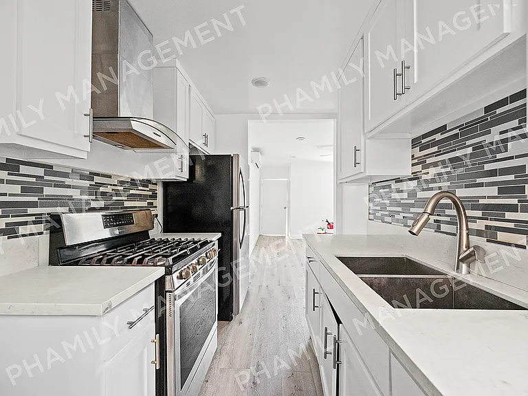 2517 W Temple St #1 — Photo 6