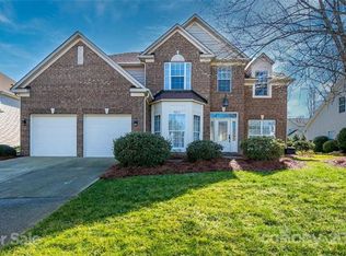 8213 Lynnewood Glen Dr, Charlotte, NC 28269