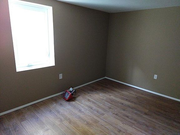 3rd image of 7563 Flora Ave #W
