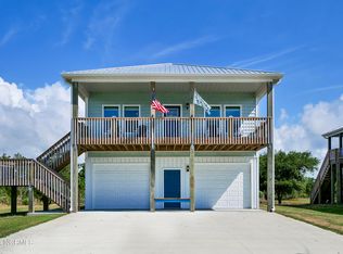 276 Waterway Dr, Sneads Ferry, NC 28460