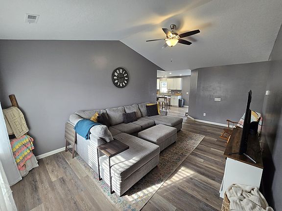 4th image of 1620 Irene Dr