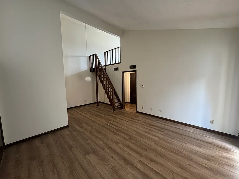 5815 C St #3B — Photo 1