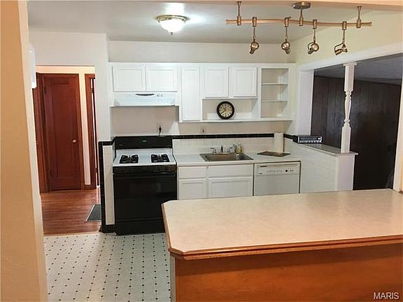 5th image of 257 Georgia Ave