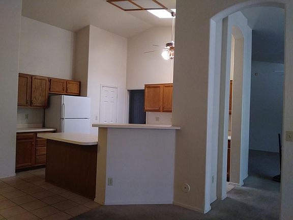 4th image of 4045 E Tonto St