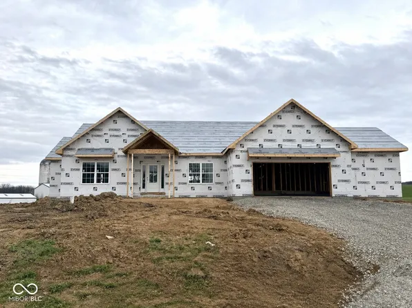 4 Pine Hills Ct, Crawfordsville, IN 47933