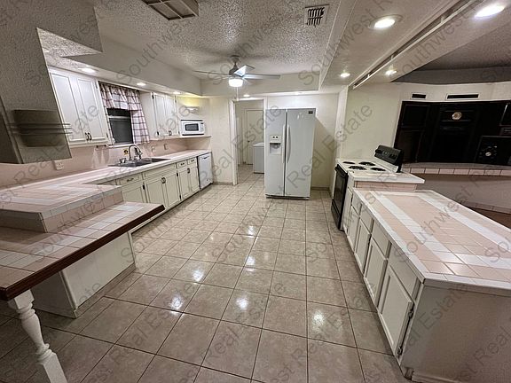 5th image of 141 Texas Dr