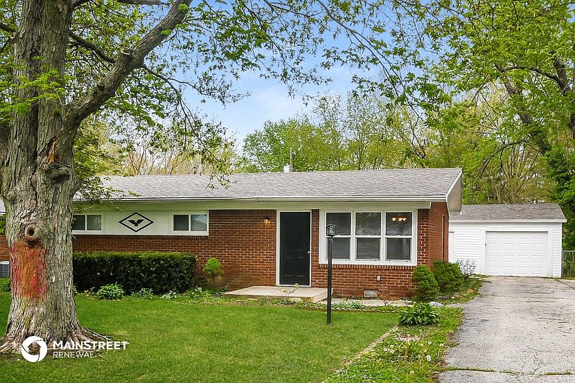 1st image of 442 Woodview Dr