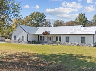 981 Elm Cir, Chouteau, OK 74337
