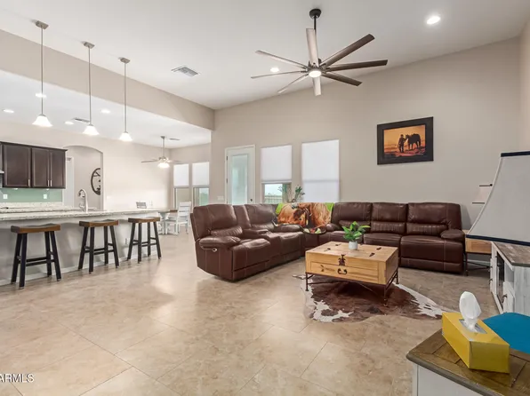 22603 W LAURA Street, Wittmann, AZ 85361