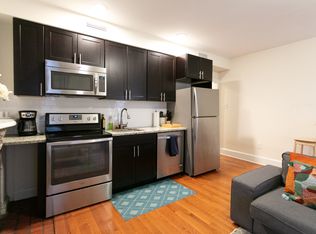 1949 Locust St APT 3F, Philadelphia, PA 19103