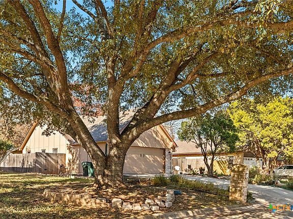 2nd image of 103 Elm Hill Ct