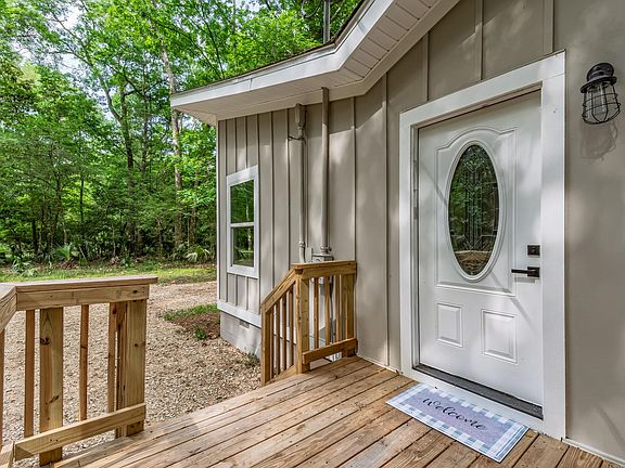 5th image of 89 Mysterious Waters Rd