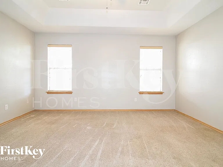 732 Taber Ln — Photo 7