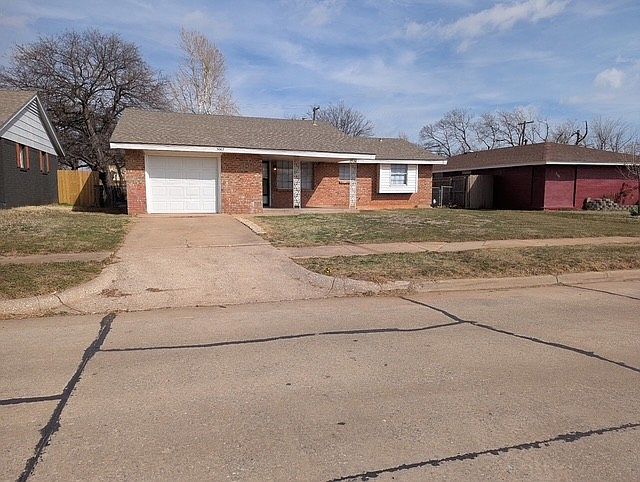 1st image of 3065 Overland Dr