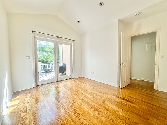 3rd image of 612 Brooks Ave #A