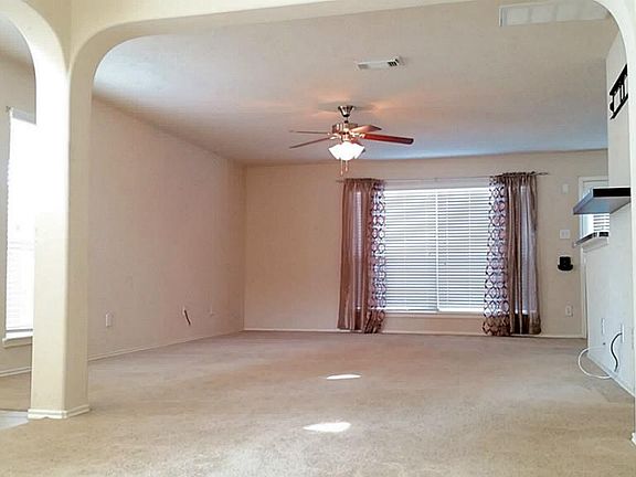 3rd image of 10770 Plum Dale Way