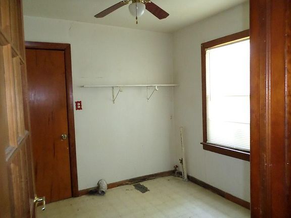 5th image of 1009 Garlington St