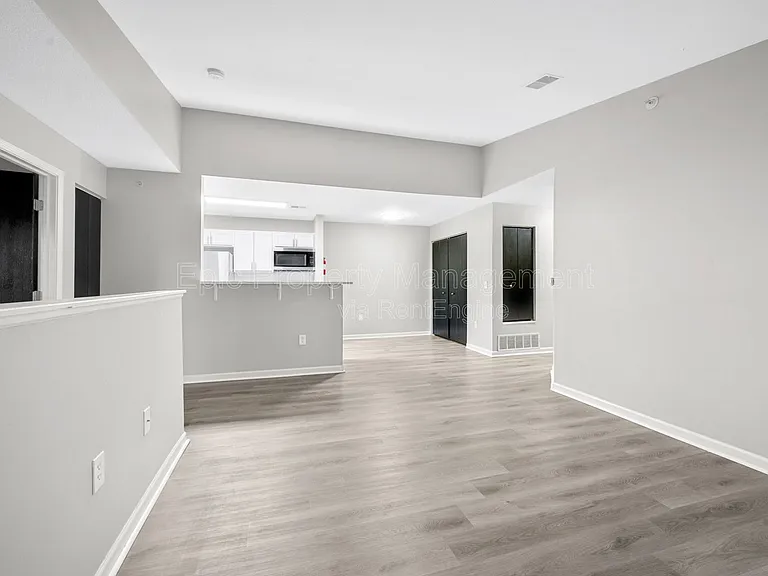 9010 Charlotte Ct — Photo 6