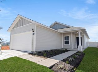 108 Summer Dr, Elgin, TX 78621