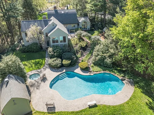 83 Sandra Ln, North Andover, MA 01845