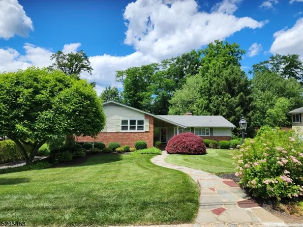 15 Runnymede Rd, Chatham Twp., NJ 07928