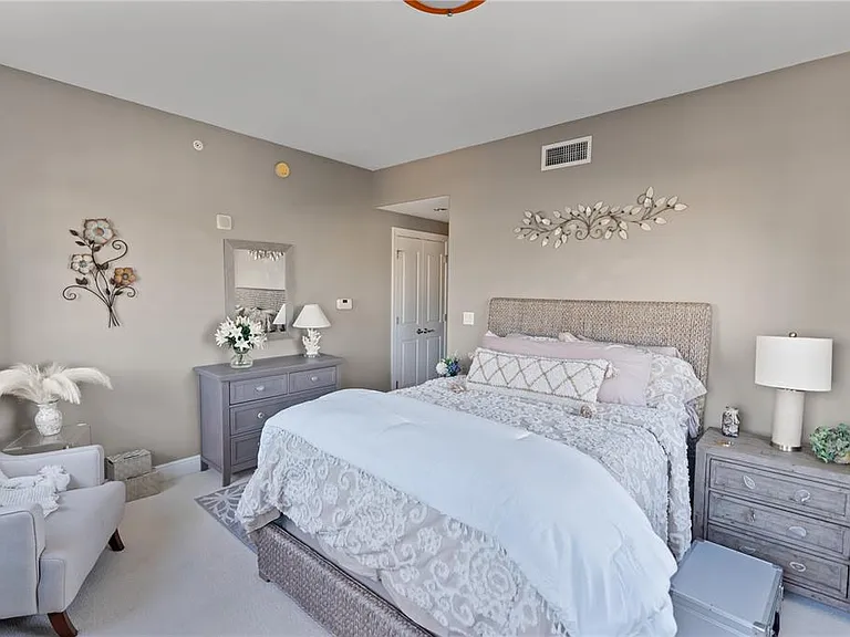 258 Golden Gate Point #701 — Photo 45