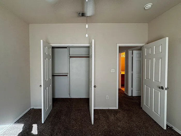 1328 Norman St — Photo 17